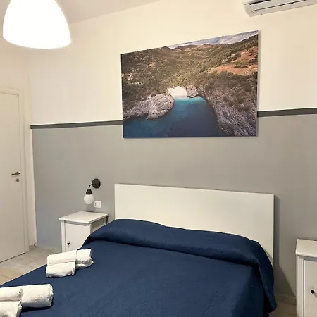Oda ve Kahvaltı Mareluna 4*
